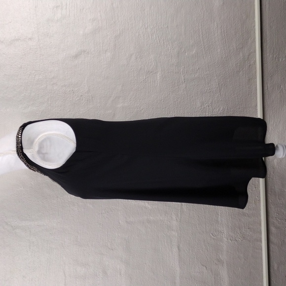 Design Lab Lord & Taylor Black Sleeveless Keyhole Back Shift Mini Dress - Picture 4 of 14